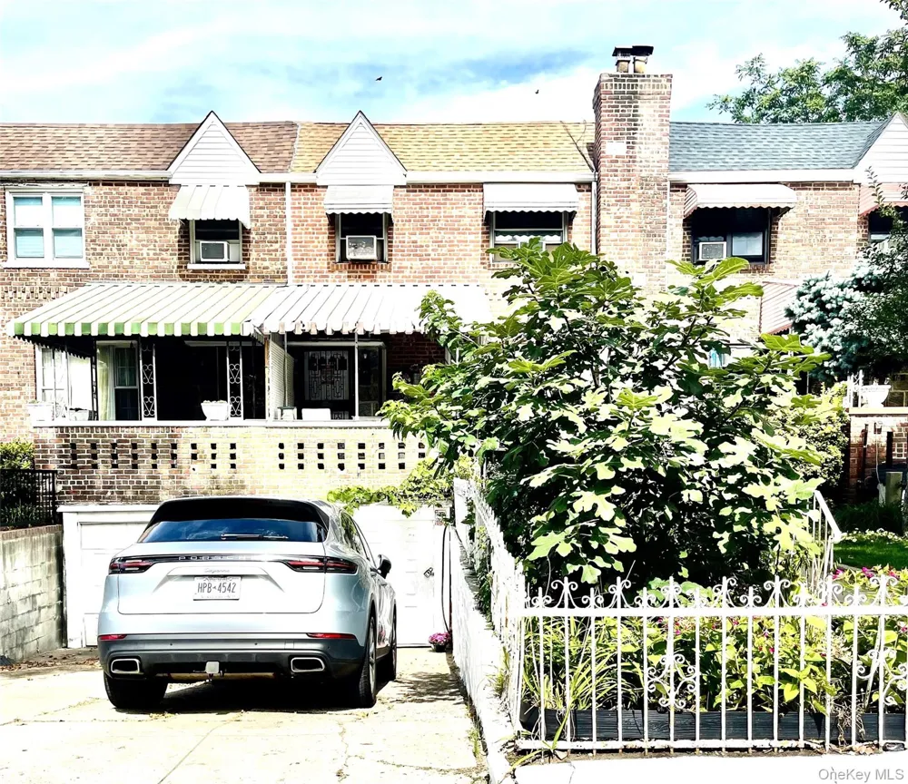 97-17 31st Avenue East Elmhurst, NY 11369