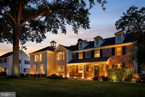 7 KEATS ROAD