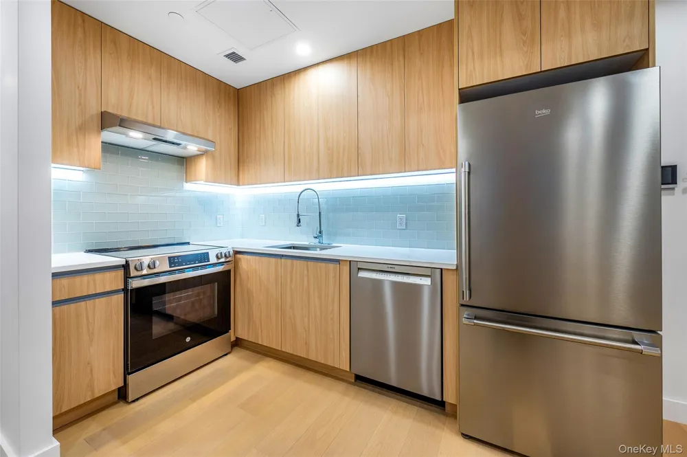 150-02 Northern Boulevard #3L Flushing, NY 11354