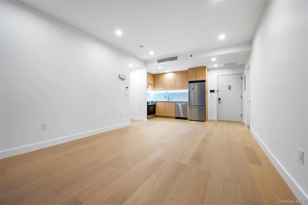 150-02 Northern Boulevard #3L Flushing, NY 11354