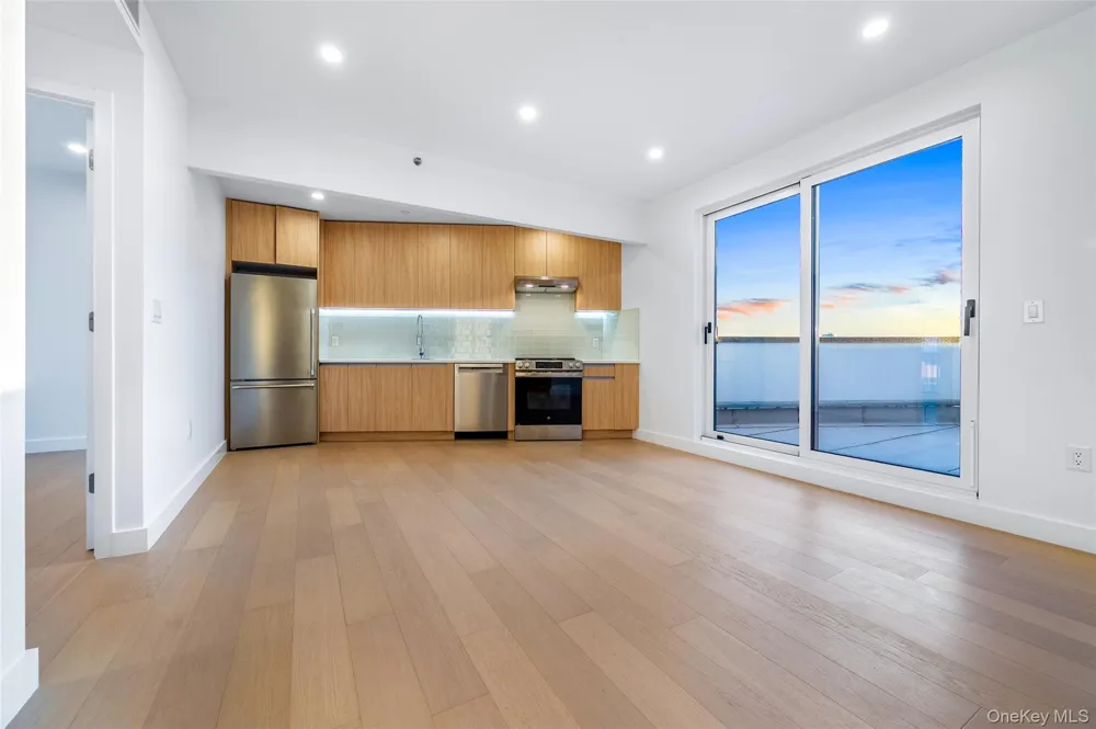 150-02 Northern Boulevard #6A Flushing, NY 11354