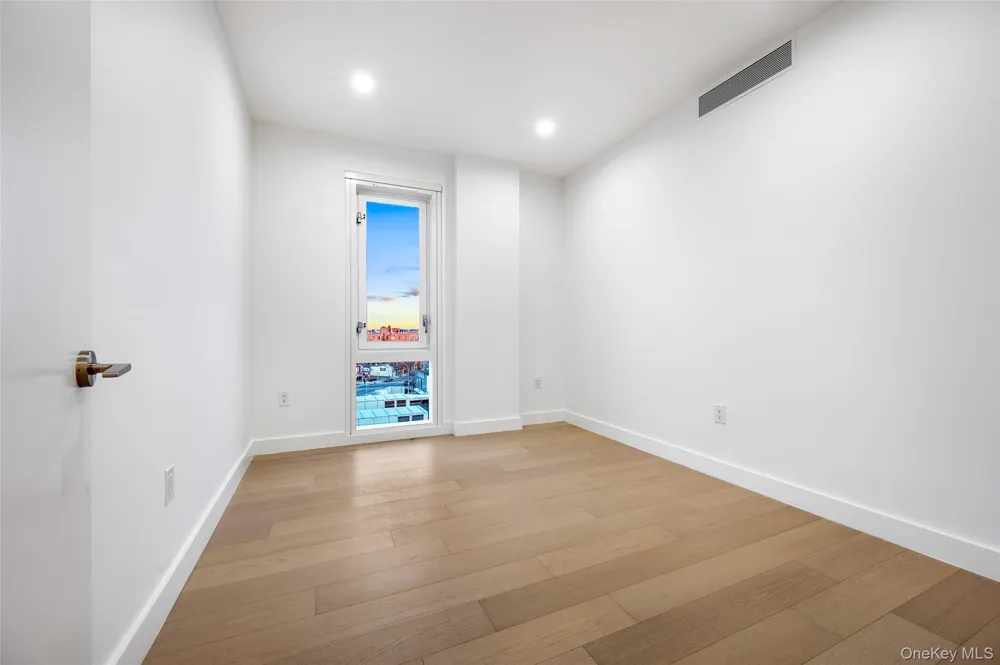 150-02 Northern Boulevard #6A Flushing, NY 11354