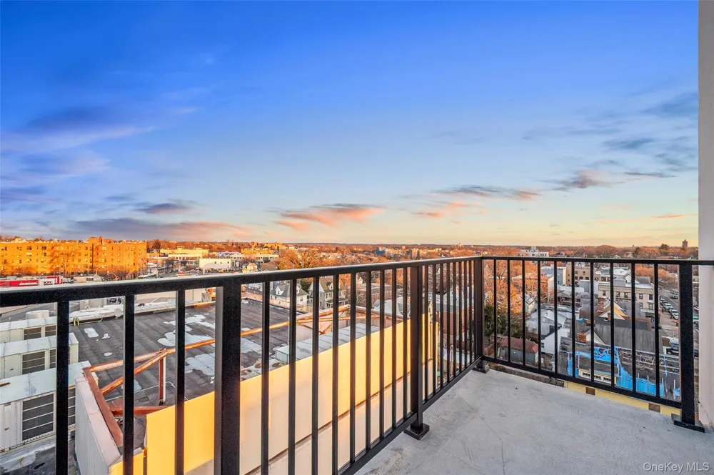 150-02 Northern Boulevard #6A Flushing, NY 11354