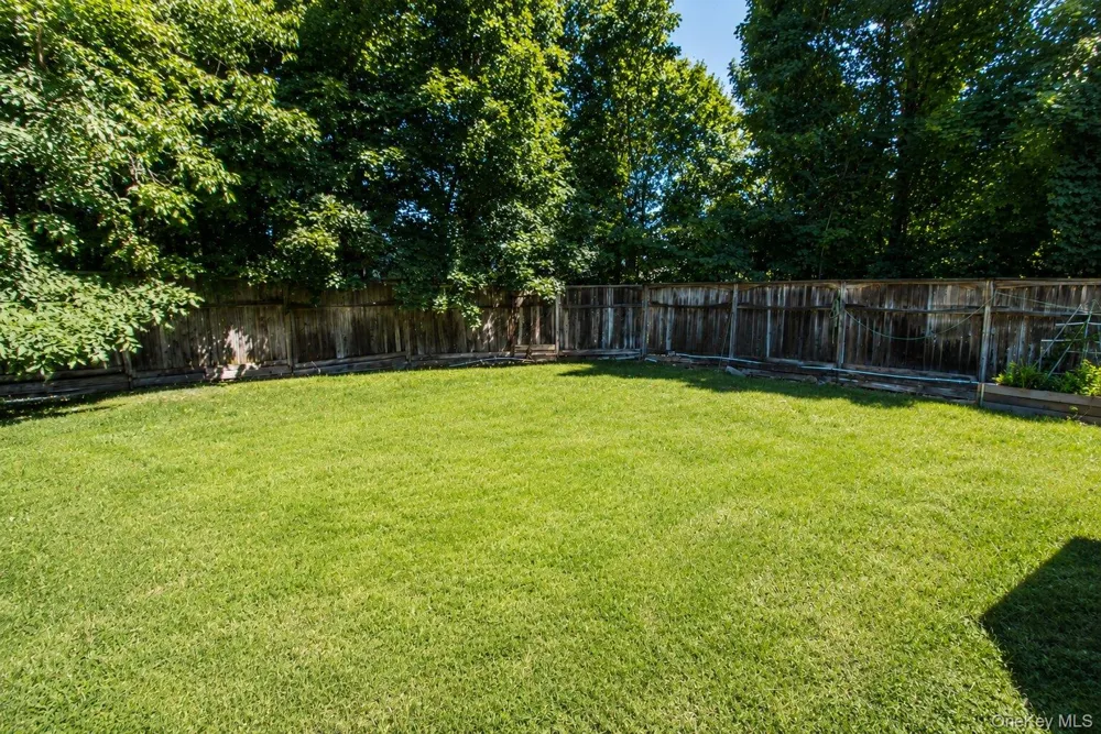 7 Brayton Road Carmel, NY 10512