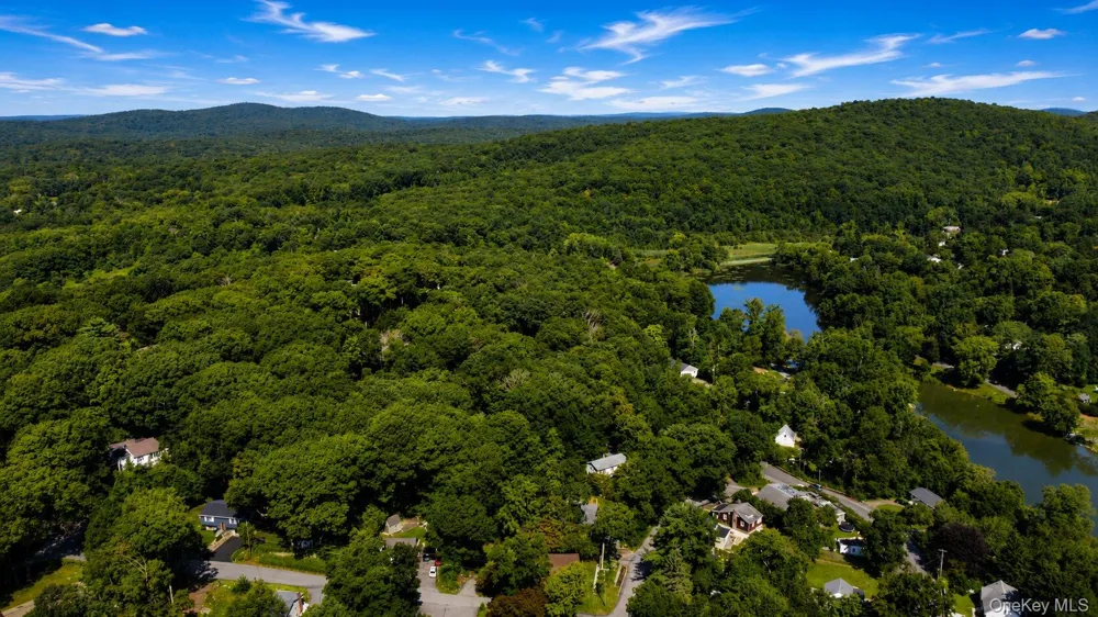 7 Brayton Road Carmel, NY 10512