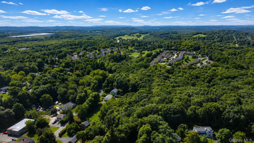 7 Brayton Road Carmel, NY 10512