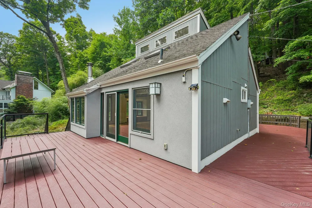 736 Route 9W S Nyack, NY 10960