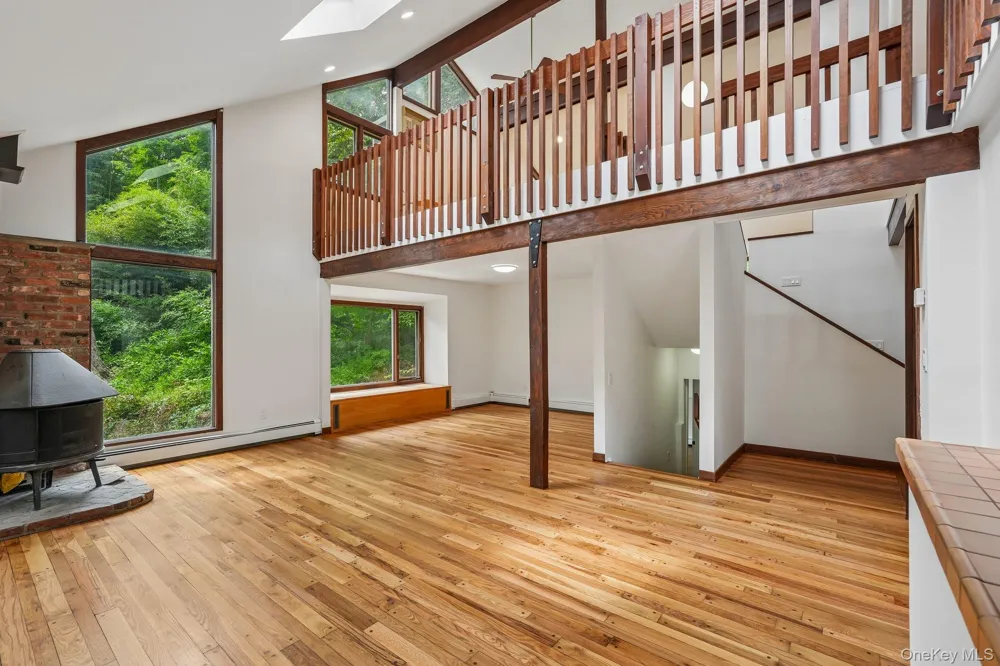 736 Route 9W S Nyack, NY 10960