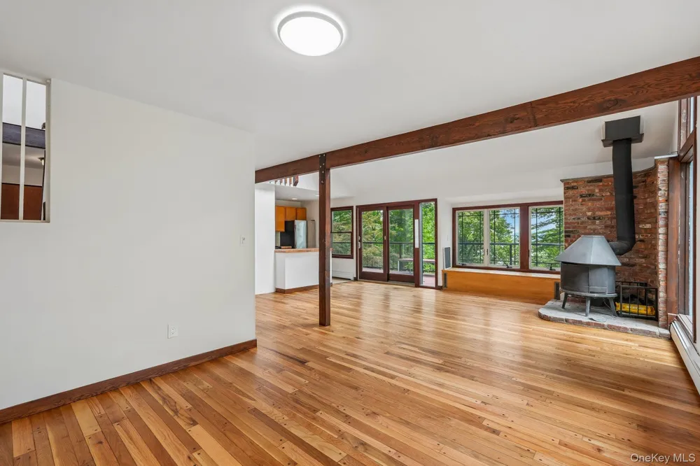 736 Route 9W S Nyack, NY 10960