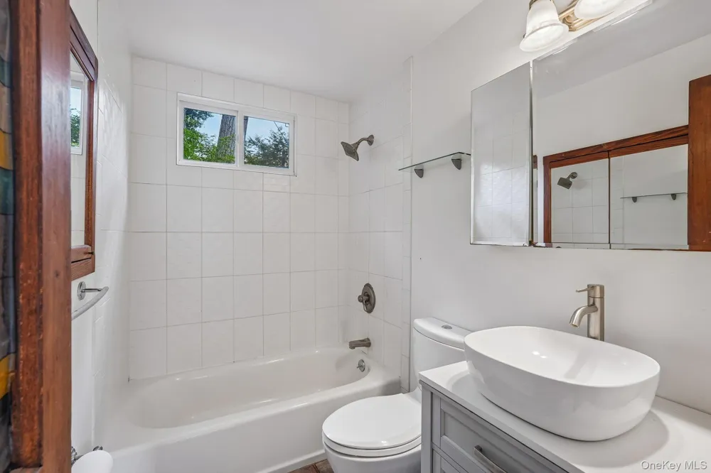 736 Route 9W S Nyack, NY 10960