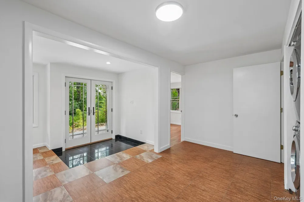 736 Route 9W S Nyack, NY 10960