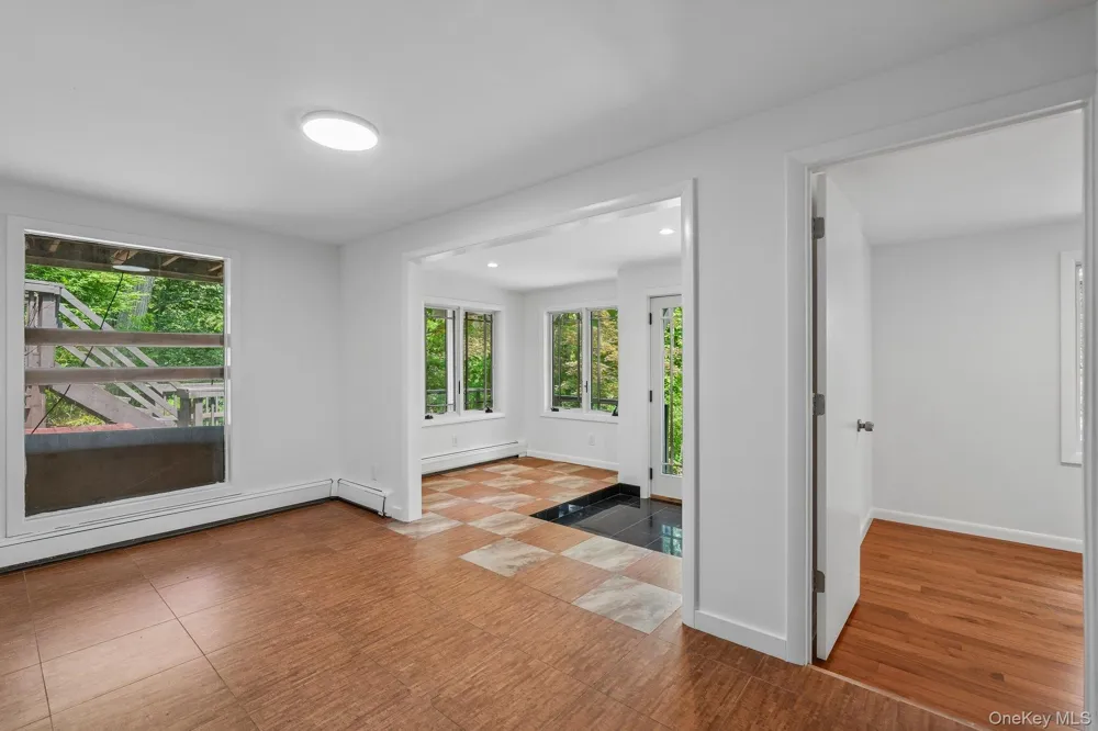 736 Route 9W S Nyack, NY 10960
