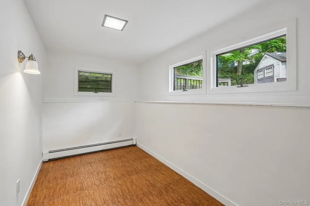 736 Route 9W S Nyack, NY 10960
