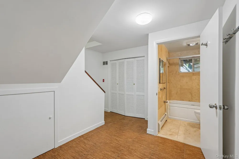 736 Route 9W S Nyack, NY 10960