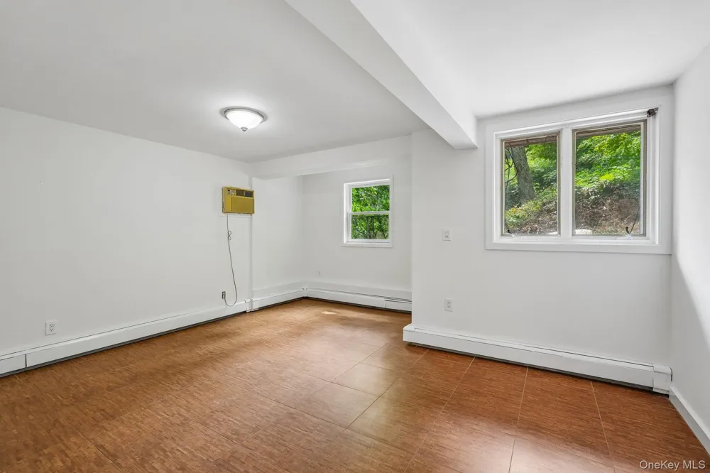 736 Route 9W S Nyack, NY 10960