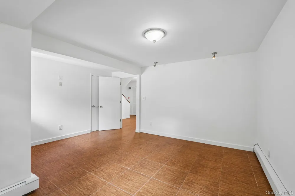 736 Route 9W S Nyack, NY 10960