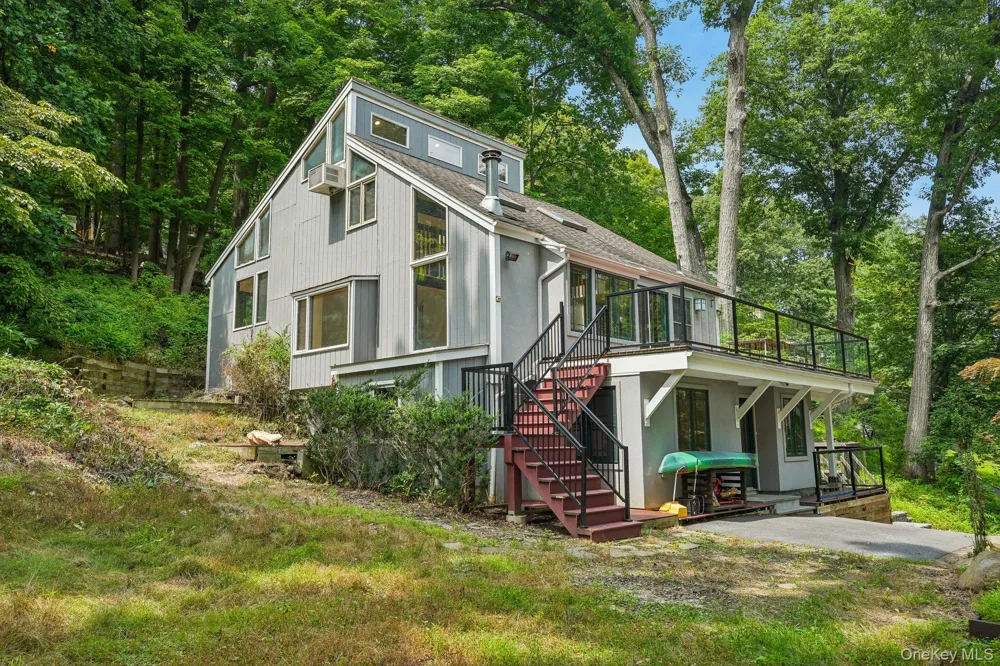736 Route 9W S Nyack, NY 10960
