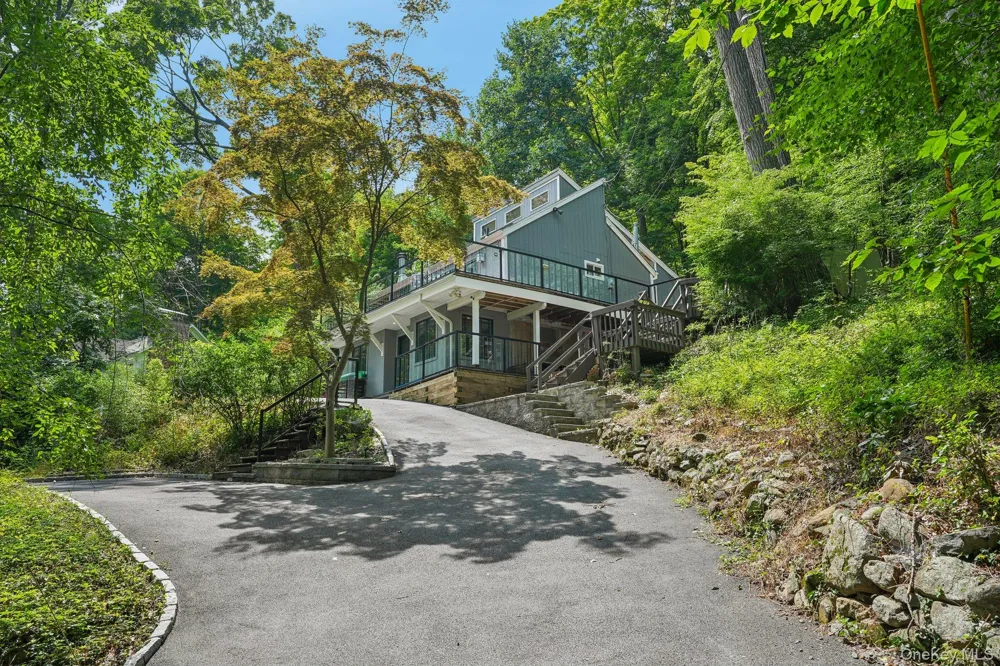 736 Route 9W S Nyack, NY 10960