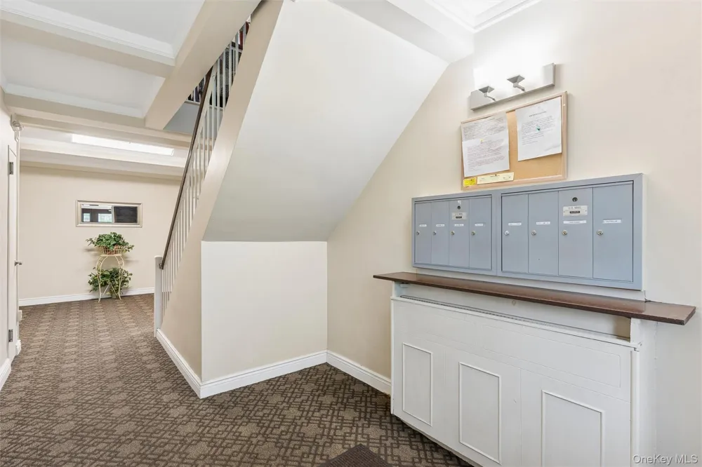 1195 E Broadway #L21 Hewlett, NY 11557