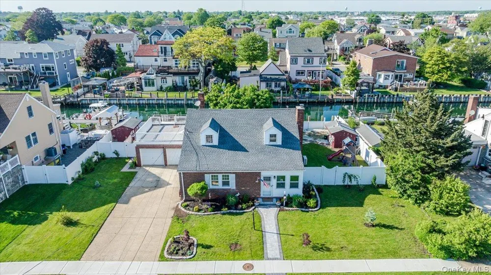 48 W 3rd Street Freeport, NY 11520