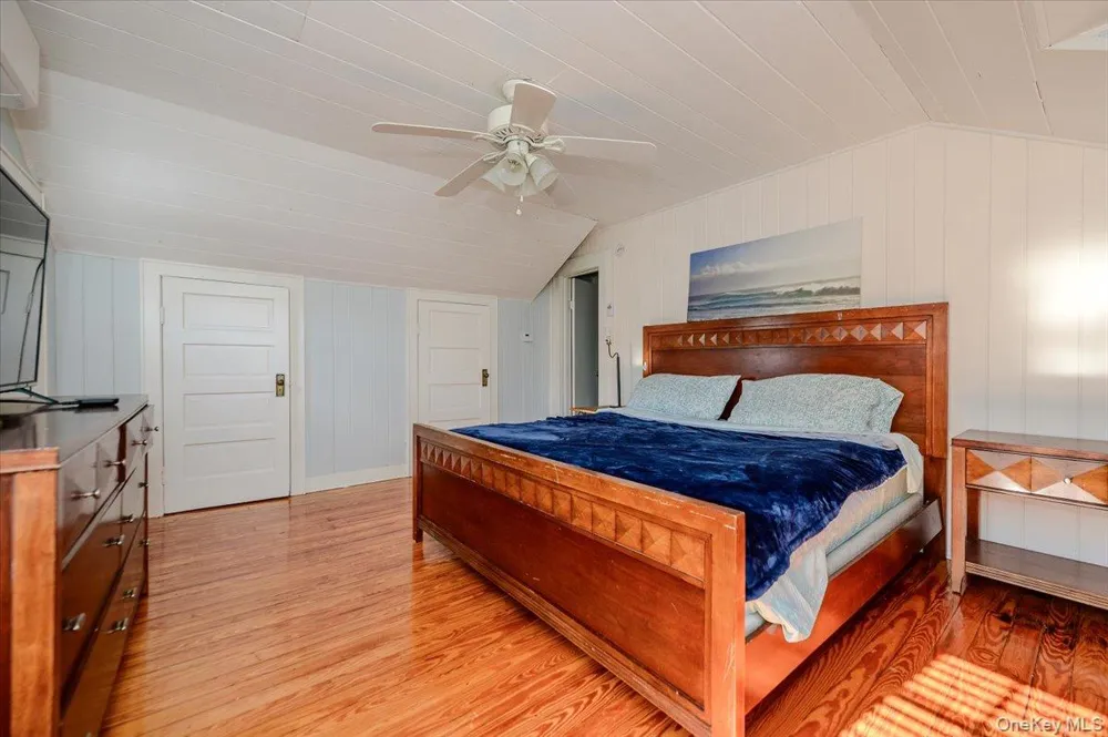 48 W 3rd Street Freeport, NY 11520