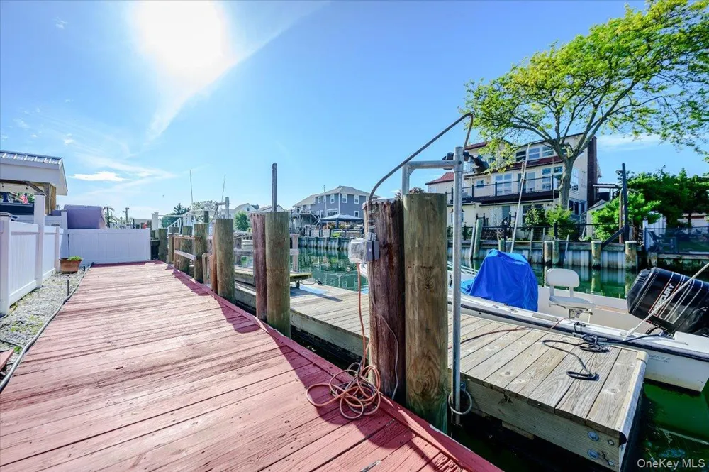 48 W 3rd Street Freeport, NY 11520