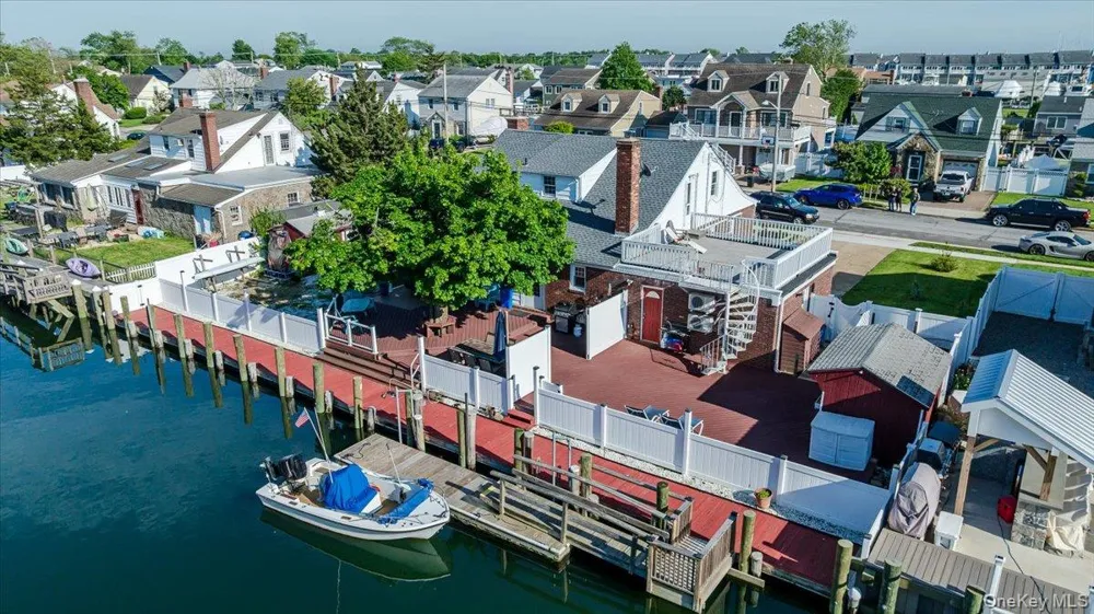 48 W 3rd Street Freeport, NY 11520