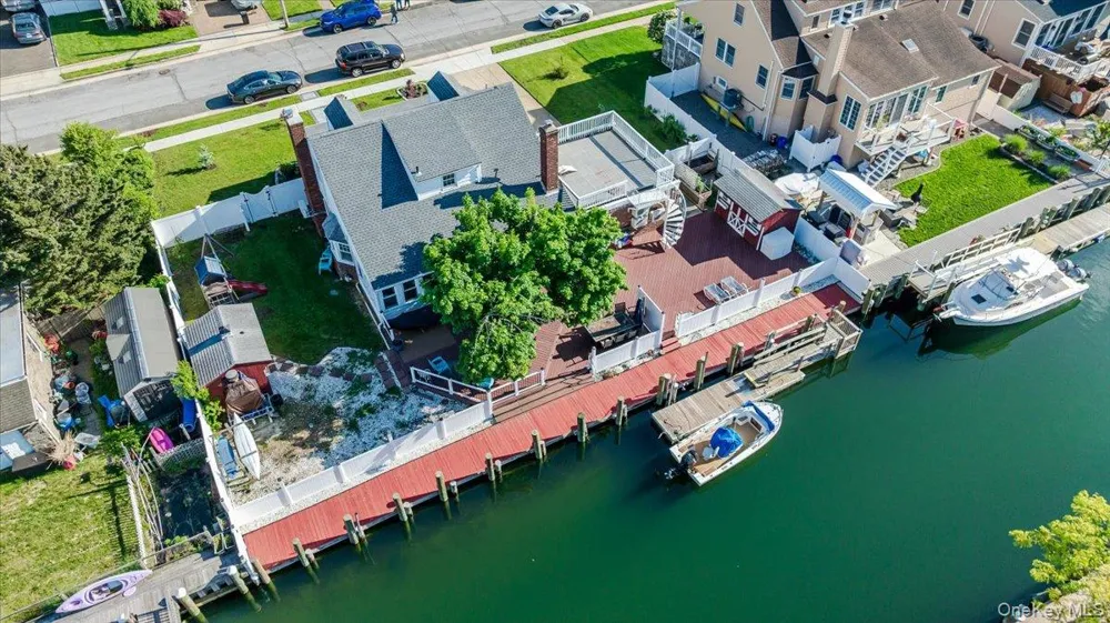 48 W 3rd Street Freeport, NY 11520