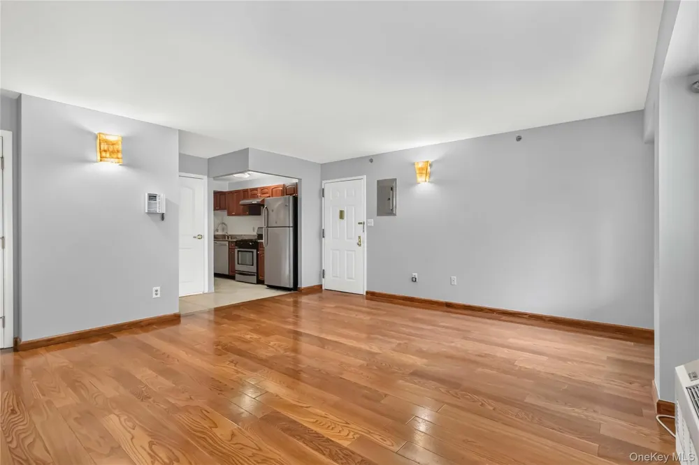6434 Grand Central Parkway #1E Forest Hills, NY 11375