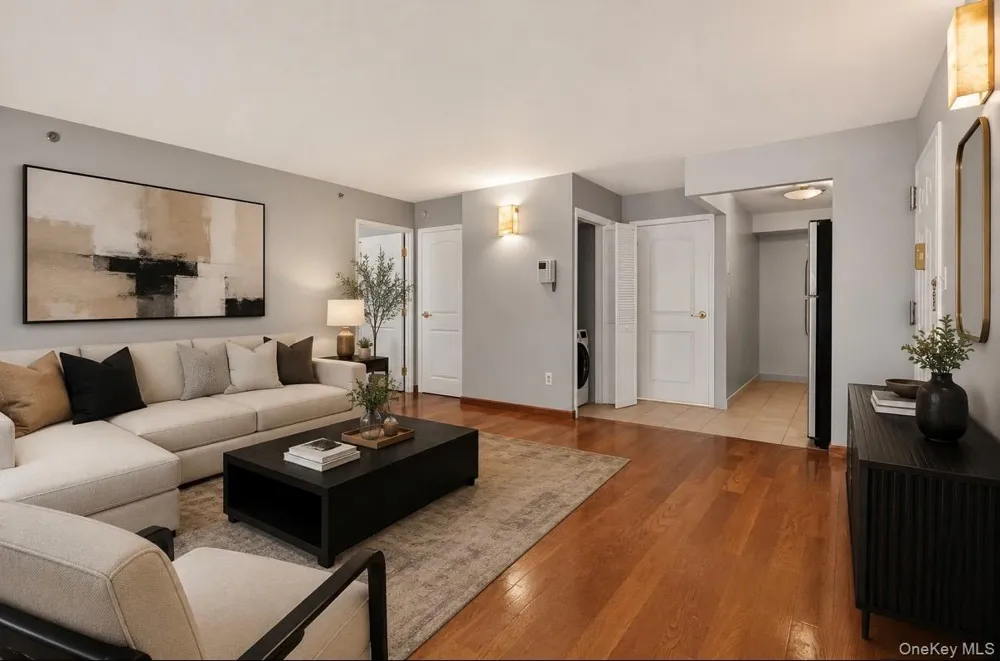6434 Grand Central Parkway #1E Forest Hills, NY 11375