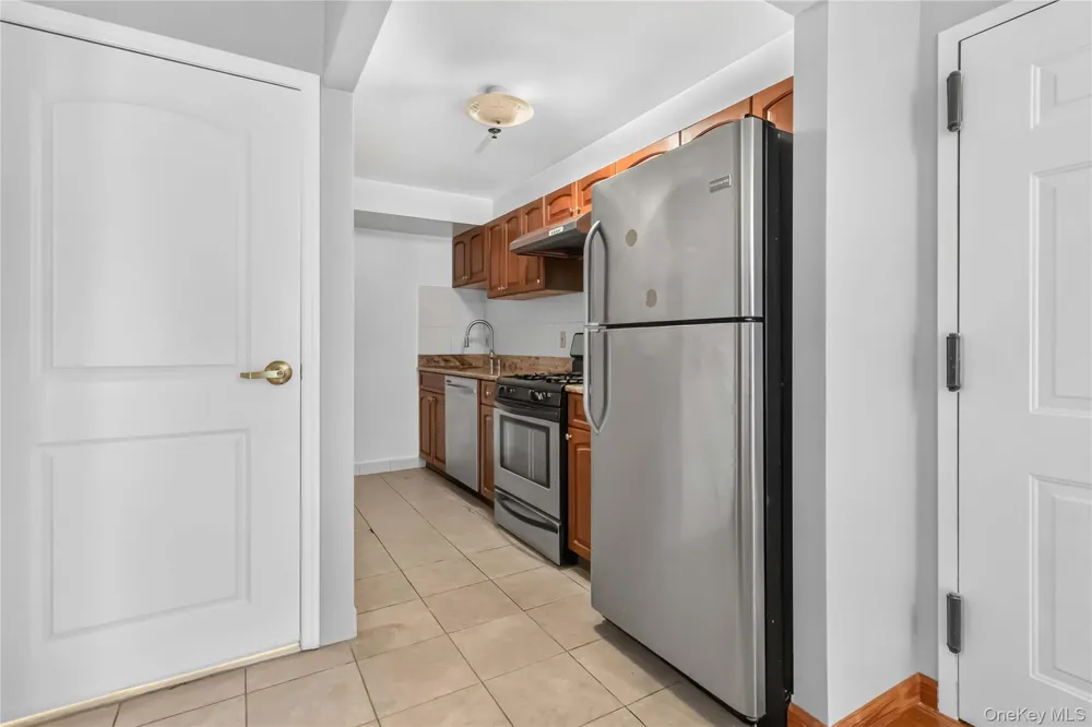 6434 Grand Central Parkway #1E Forest Hills, NY 11375