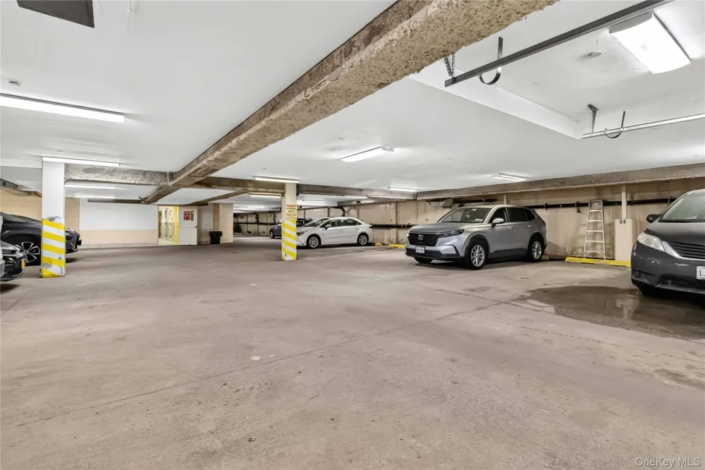 6434 Grand Central Parkway #1E Forest Hills, NY 11375