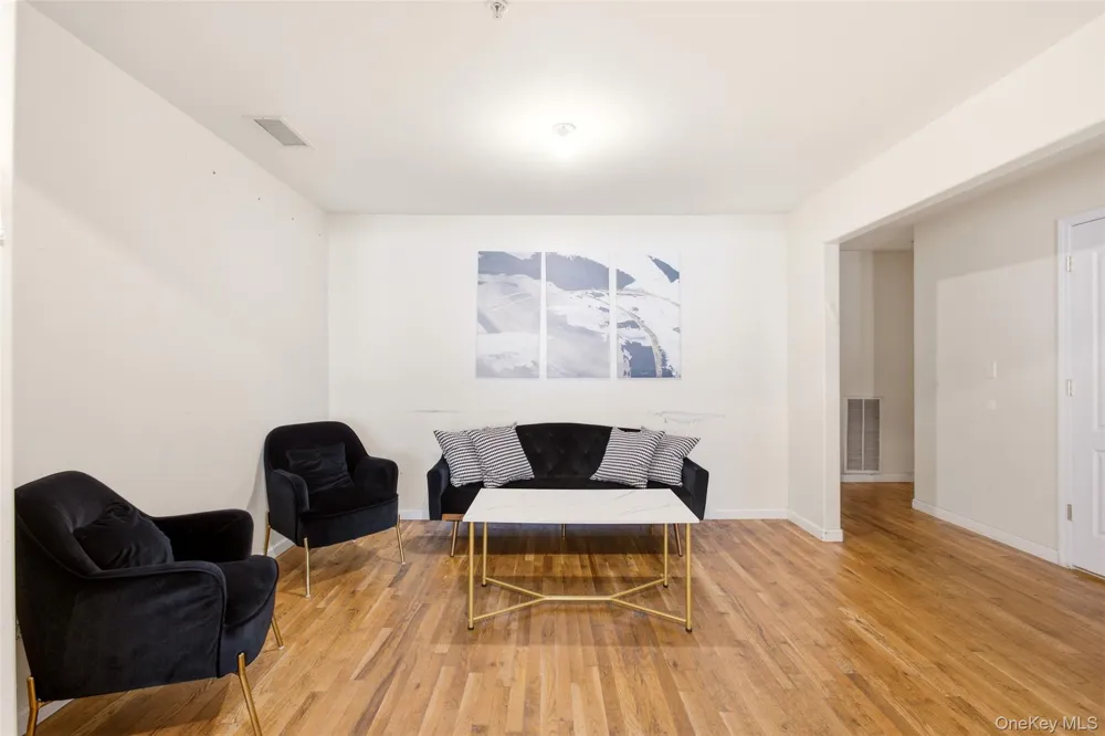 16 Elm Street #301 Spring Valley, NY 10977