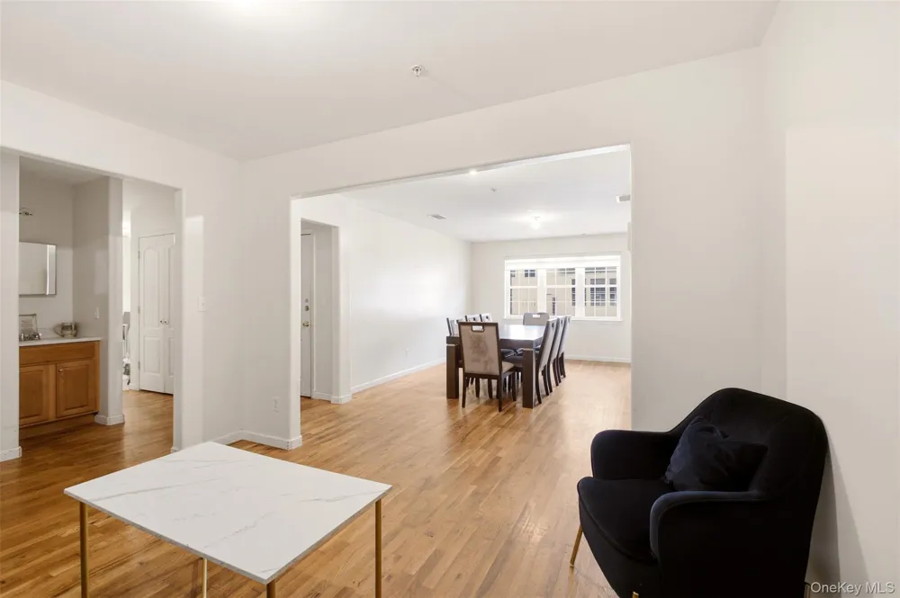 16 Elm Street #301 Spring Valley, NY 10977