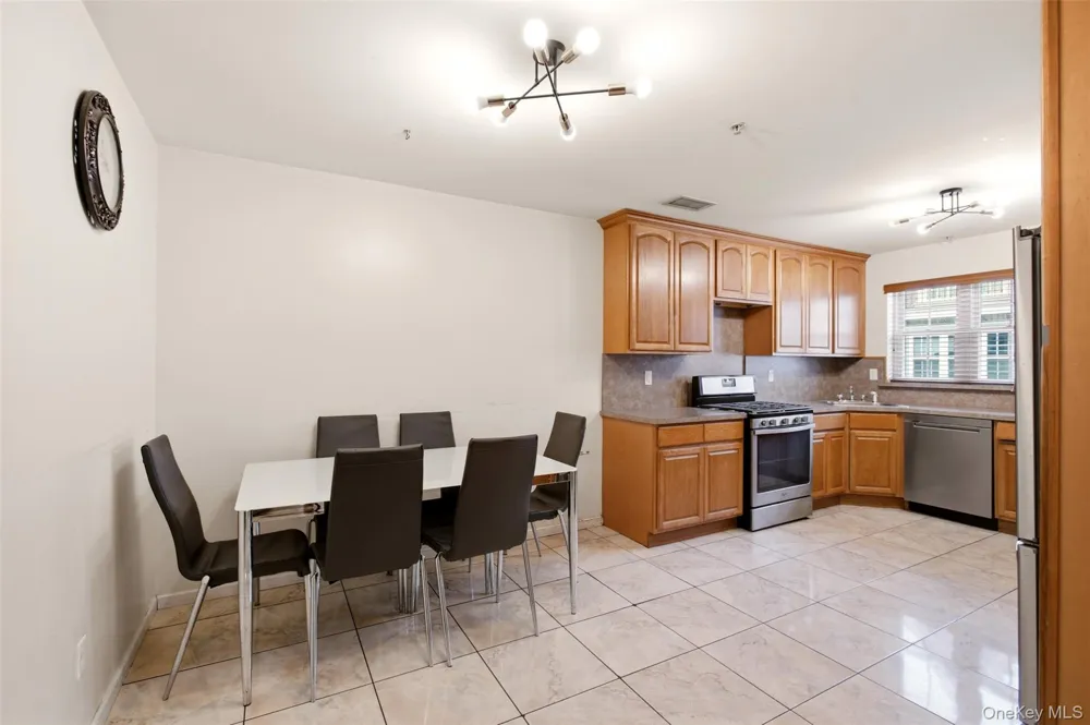 16 Elm Street #301 Spring Valley, NY 10977