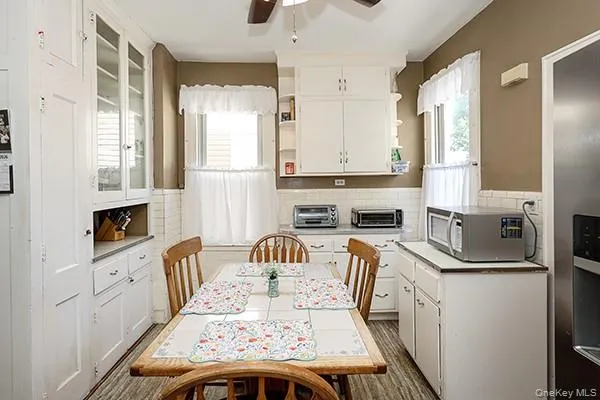 7333 71st Place Glendale, NY 11385