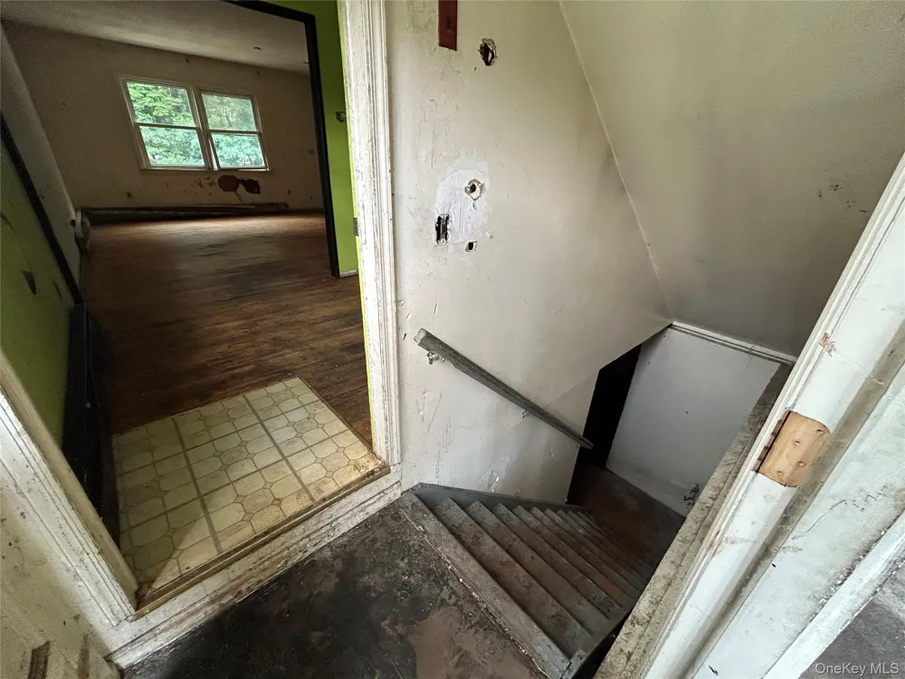 142 New York Avenue Sound Beach, NY 11789