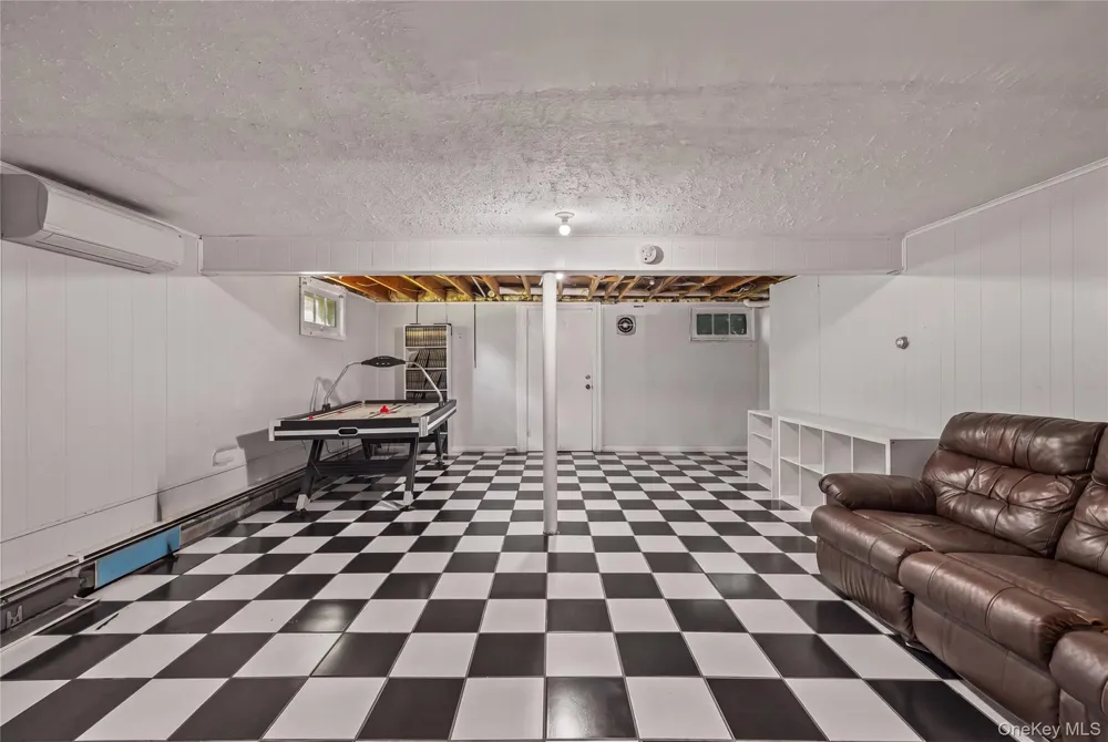 17 Sunset Drive Suffern, NY 10901