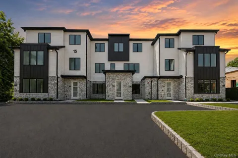 15 Calvert Drive #111