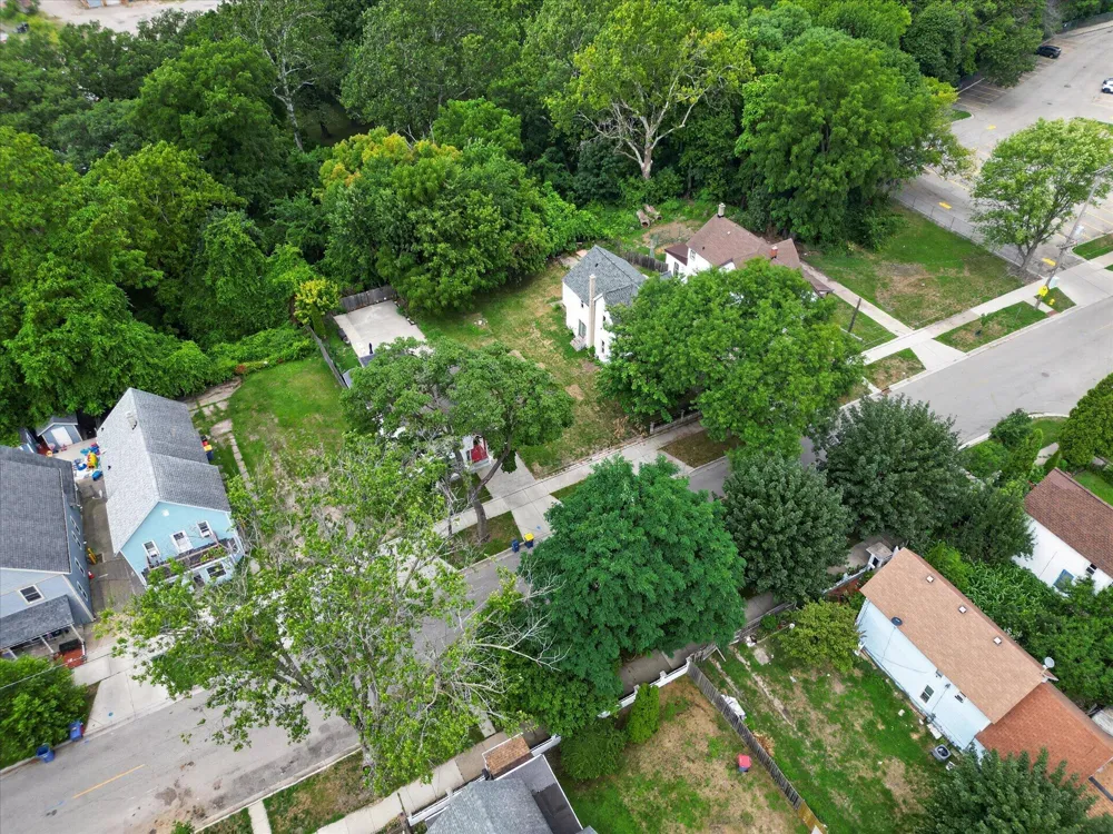 851 Oakland Avenue SW Grand Rapids, MI 49503