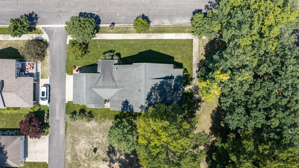 26 Kenneth Street Pentwater, MI 49449