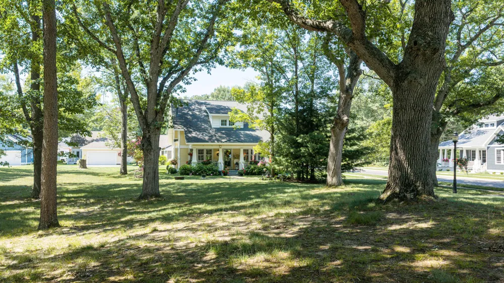 26 Kenneth Street Pentwater, MI 49449