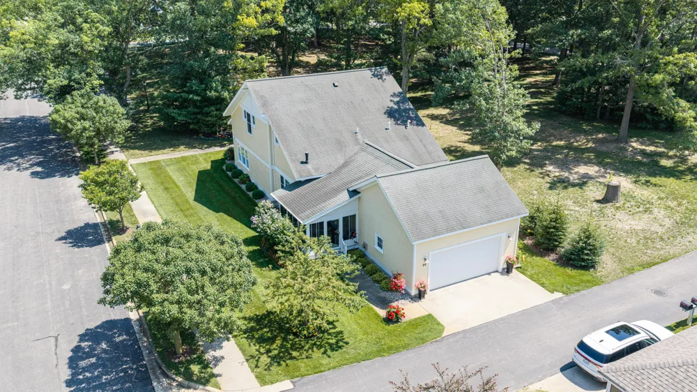 26 Kenneth Street Pentwater, MI 49449