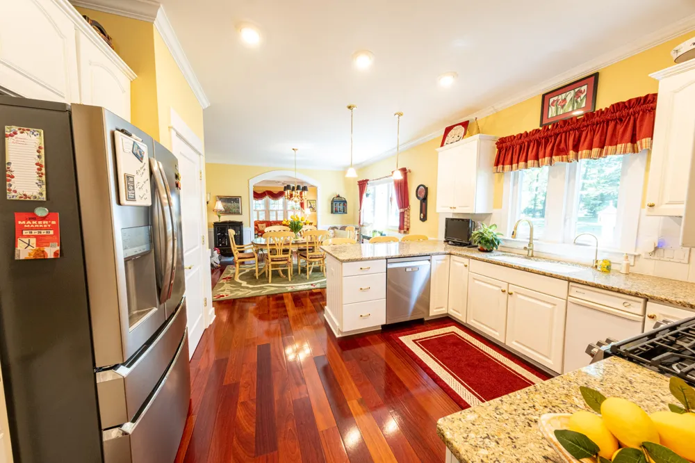 26 Kenneth Street Pentwater, MI 49449
