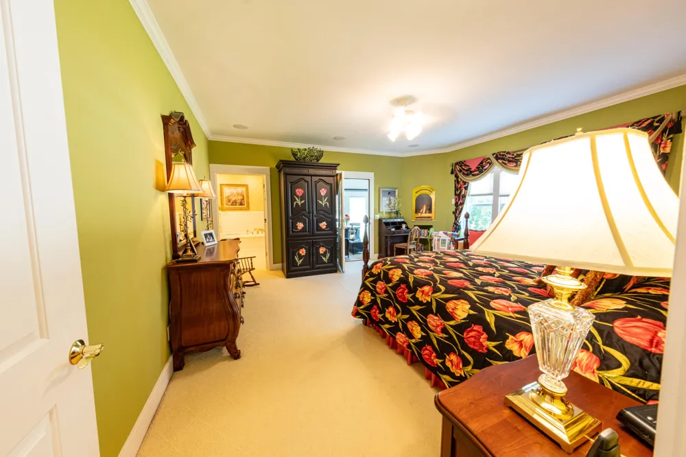 26 Kenneth Street Pentwater, MI 49449