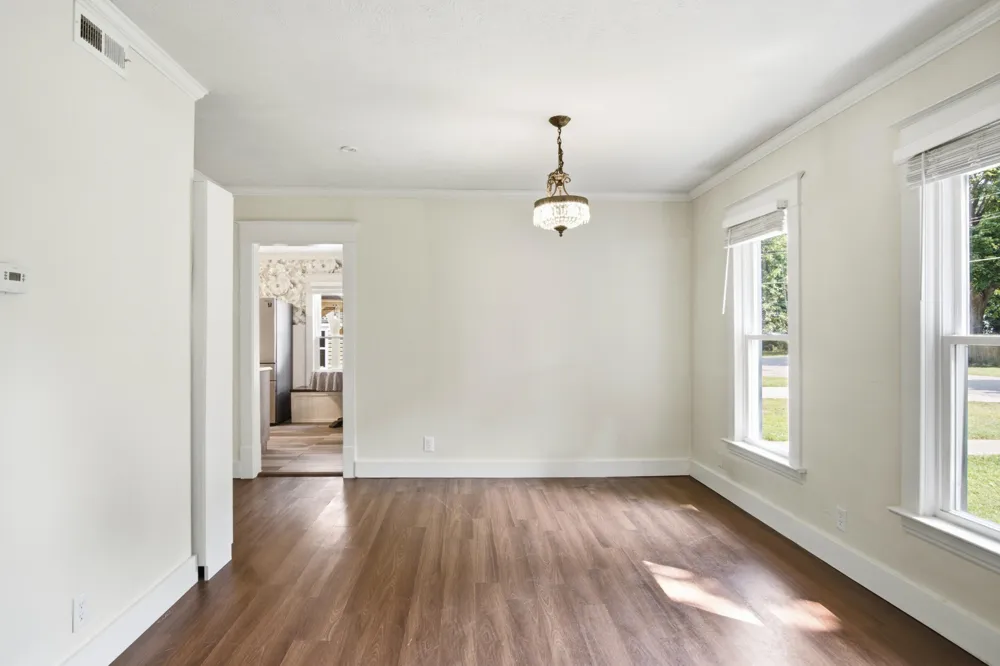314 E Coffren Avenue Greenville, MI 48838