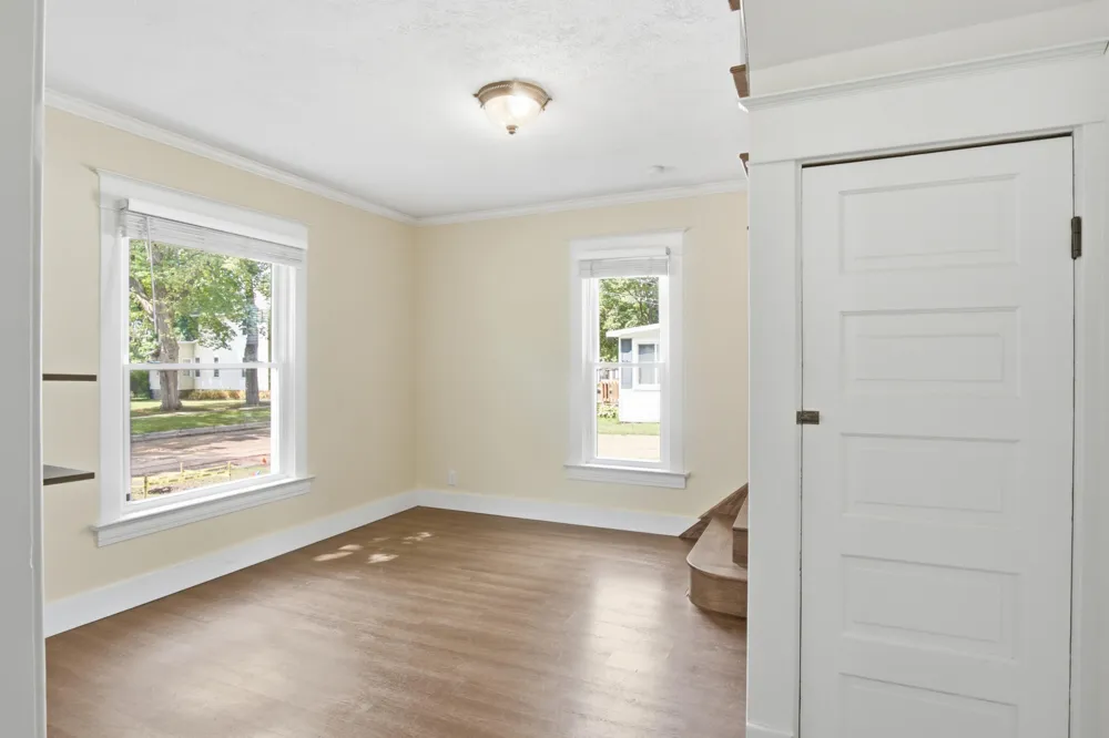 314 E Coffren Avenue Greenville, MI 48838