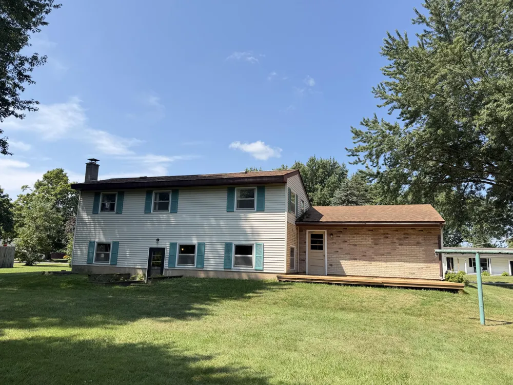 404 Reinberg Avenue Scottville, MI 49454