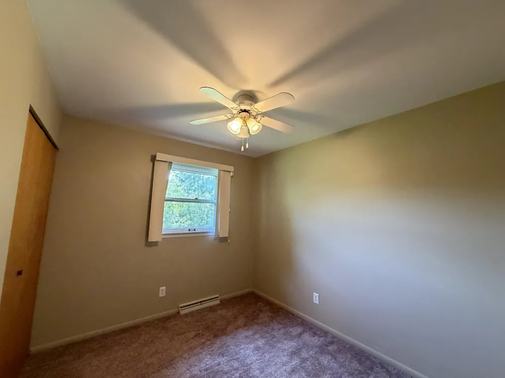 404 Reinberg Avenue Scottville, MI 49454