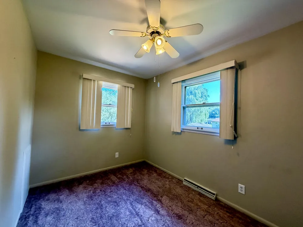 404 Reinberg Avenue Scottville, MI 49454